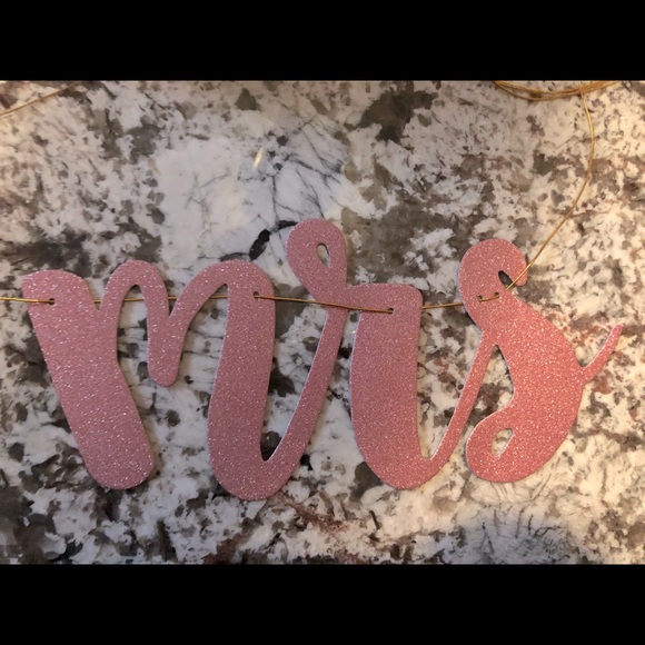 Bachelorette Party Banners & Cake Topper - Picture 8 of 9